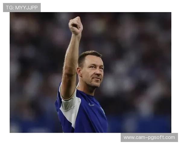 切尔西球迷远征意大利遇大雪，航班延误仍高歌助威