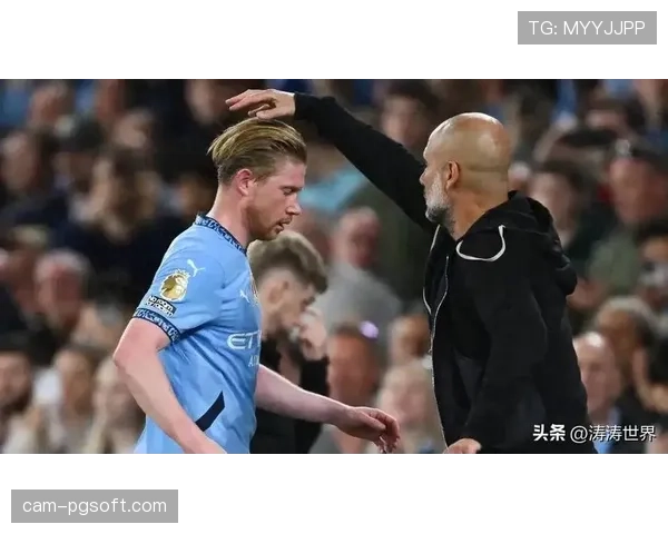 特写瞬间：德布劳内手术刀直塞，哈兰德反越位前最后的横向移动